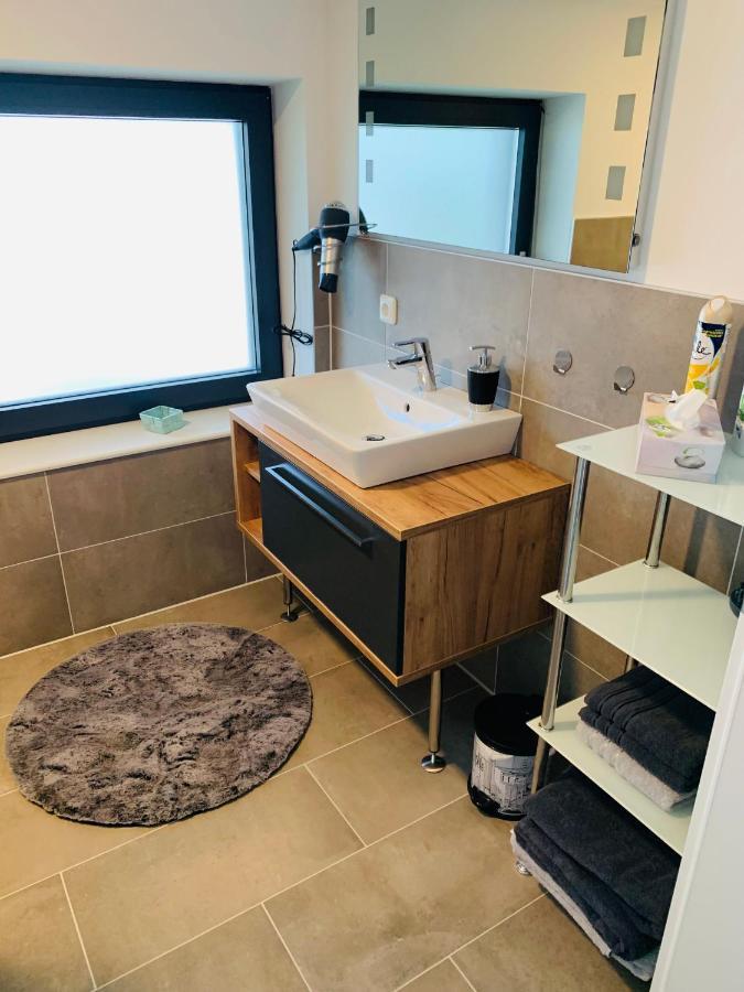 Traum Panorama Apartment Mit Berg & Seeblick Altmuenster Luaran gambar